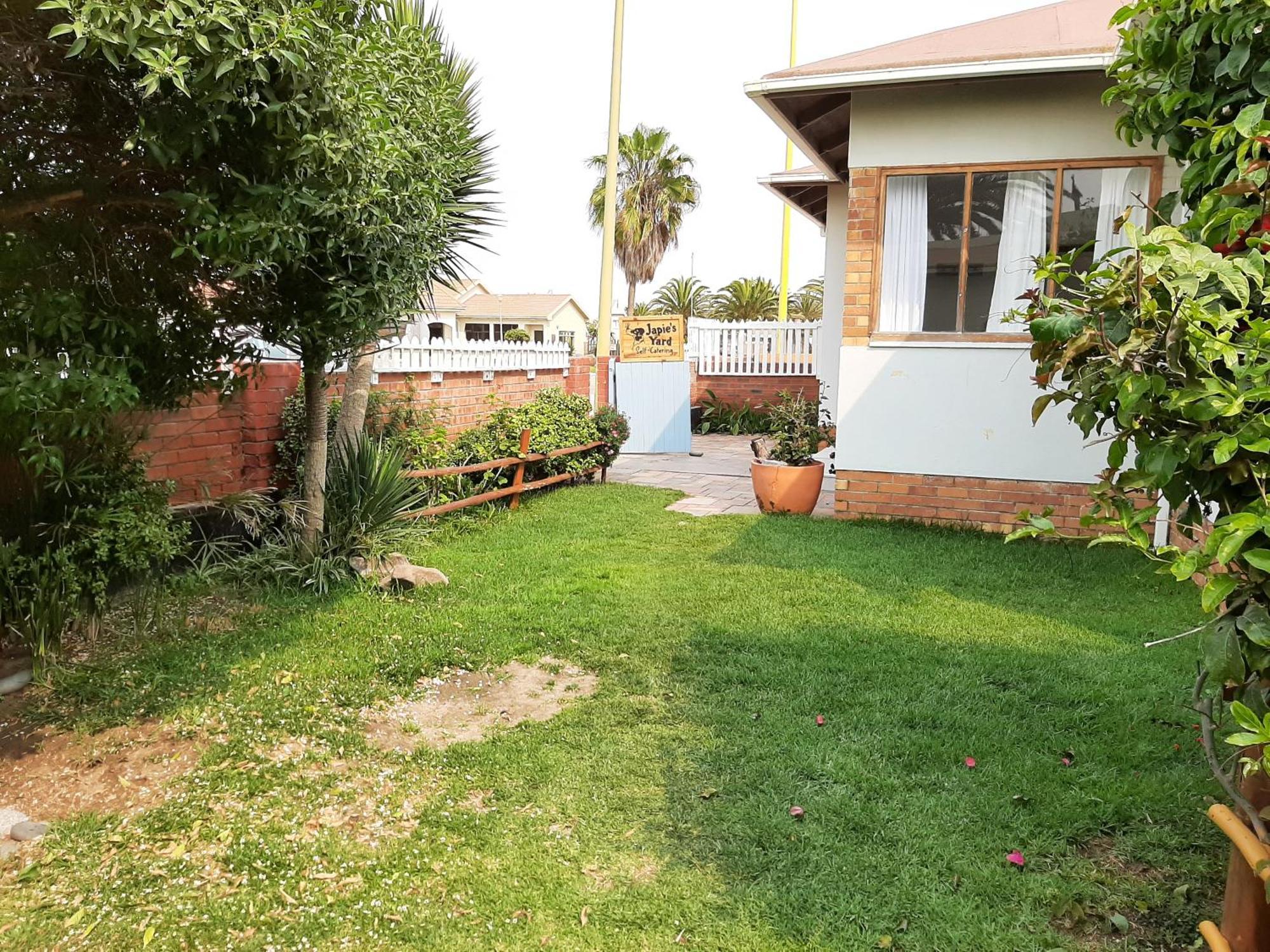 Japie'S Yard Self-Catering Lägenhet Swakopmund Exteriör bild